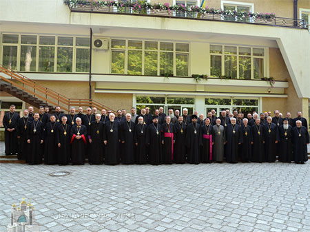 Синод Єпископів УГКЦ провів своє перше робоче засідання. Прибули гості з різних країн світу