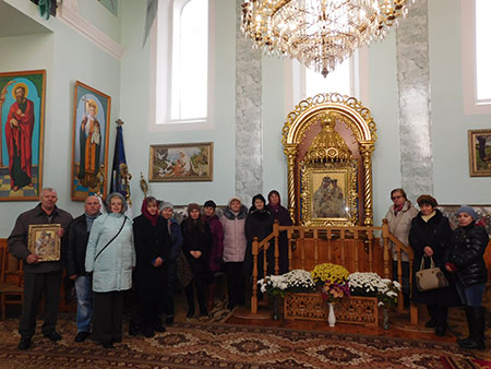 З МОЛИТВАМИ ДО БОГОРОДИЦІ