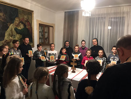 Діти вчилися писати ікони