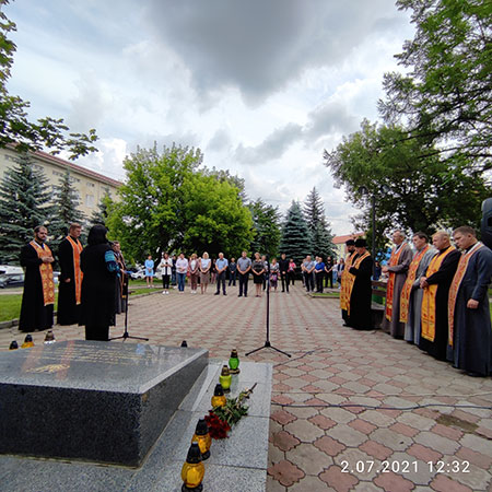 Панахида за невинноубієними підчас Чортківської трагедії 1941 р. Б.