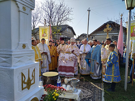 Посвячення Престолу у с. Зозулинці, Залішицького деканату