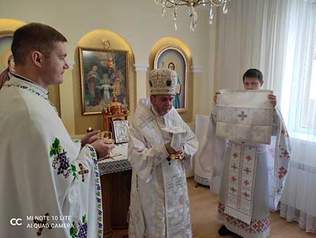«Через свідчення віри богопосвячених осіб, Бог поширює пізнання себе», - Владика Димитрій