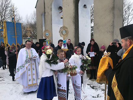 Архиєрейські відвідини с. Нові Петликівці