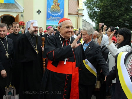 Глава УГКЦ під час зустрічі із молоддю в Зарваниці: «Українська молодь сьогодні вмирає за Україну»