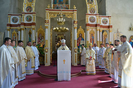 «Слухати голосу пастиря - означає почути цей голос, думати, мислити, вибирати, вирішувати», - владика Теодор до молоді Бучацької єпархії