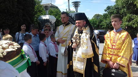 Владика Дмитро відвідав м. Копичинці