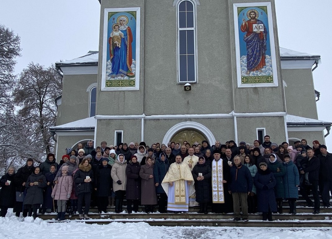 Урочисте прийняття в Апостольство Молитви у парафії Святої Покрови УГКЦ с. Оришківці