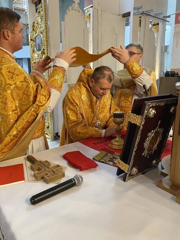 «Немає такої спокуси чи зла, яке б не відступило перед молитвою та єднанням з Богом», - Преосвященний Владика Дмитро в день Собору Архангела Михаїла та інших безплотних сил