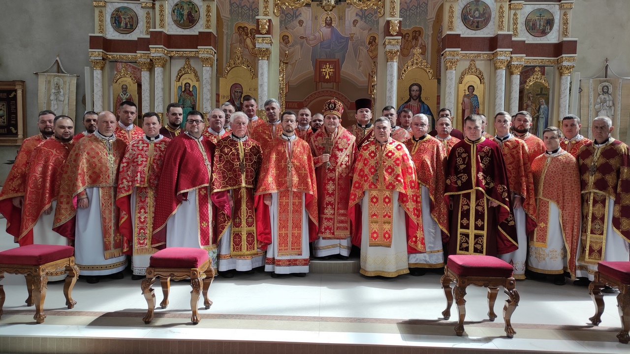 «Молімось за наших священників, бо вони воїни духовного фронту», - владика Димитро Григорак