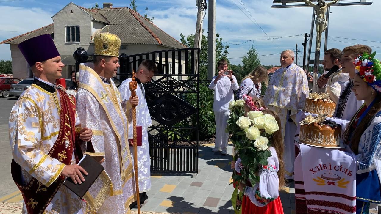 Освячення іконостасу в храмі Успення Пресвятої Богородиці с. Нагірянка