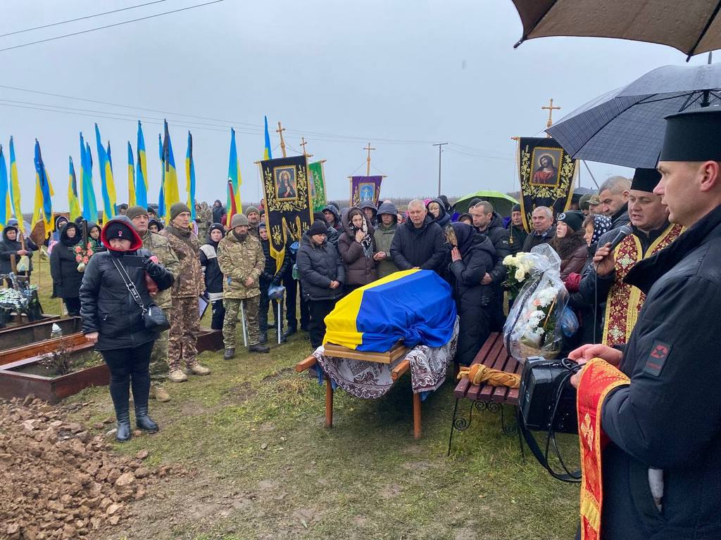 Чин Похорону воїна-героя Дмитра Сагайдака