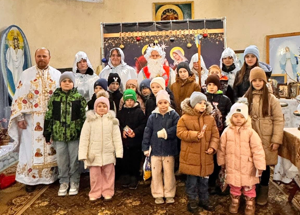Святий Миколай завітав до дітей парафії УГКЦ Скали-Подільської