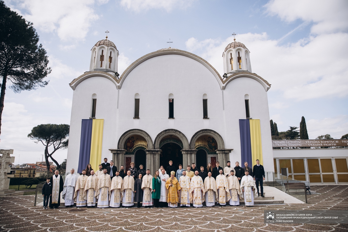 «Кожен із нас має бути євхаристією для інших», — владика Дмитро Григорак у Патріаршому прокатедральному соборі Святої Софії в Римі