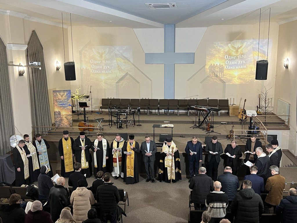 «Один Дух, одне Тіло, одна Надія»: Чортків об’єднався у спільній міжконфесійній молитві