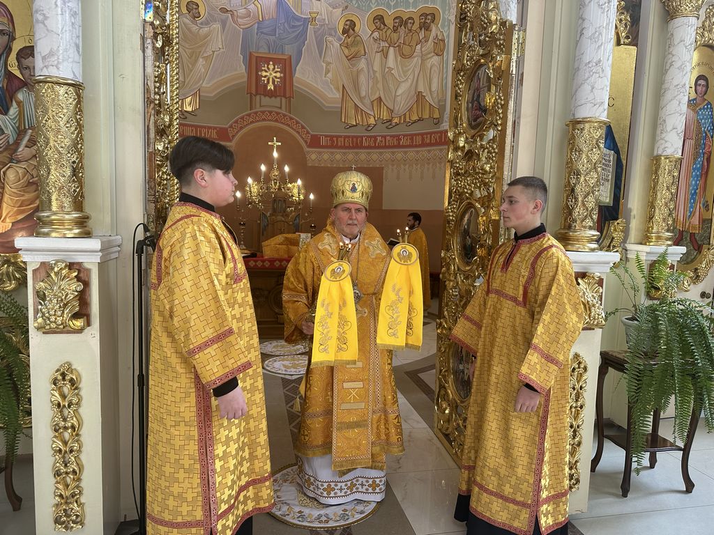 Архиєрейська Божественна Літургія в Четверту неділю  Великого Посту