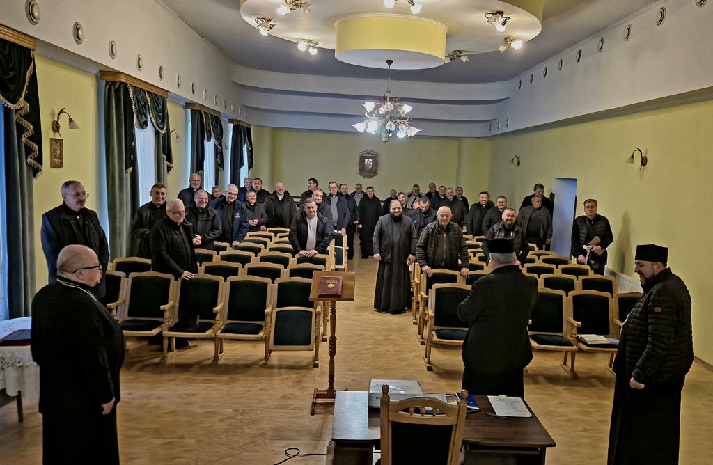  Слово Боже - джерело, а  не інструмент: у Бучацькій єпархії відбувся другий модуль біблійної програми