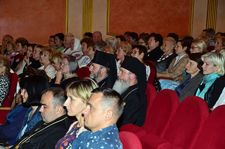 У Палаці культури в Луцьку відбулася урочиста академія з нагоди 10-ти ліття відновлення структур УГКЦ на Волині (+ відео)