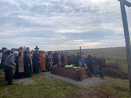 «Бачачи вас сьогодні так чисельно, переконуємося, що праця о. Івана Полевого тут була недаремна», - Влалика Димитрій